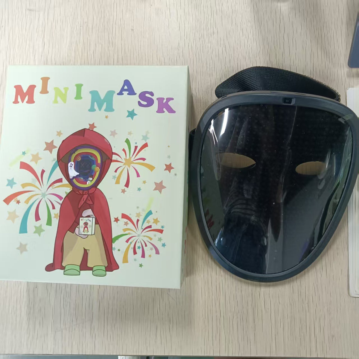 Halloween gesture face changing LED mask , bluetooth APP connection , LED mask luminous ,full color mask