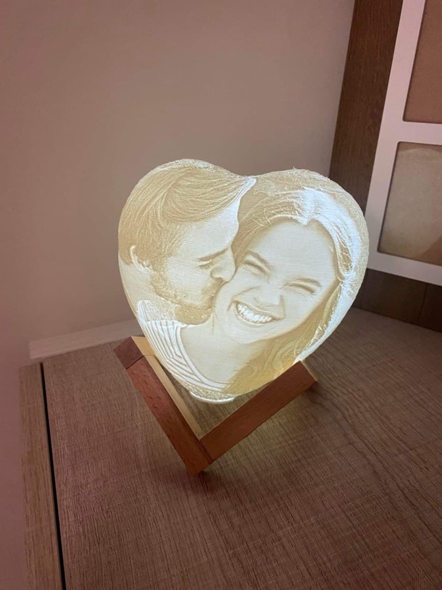 Personalised 3D Heart Lamp with Photo – 16 Colours