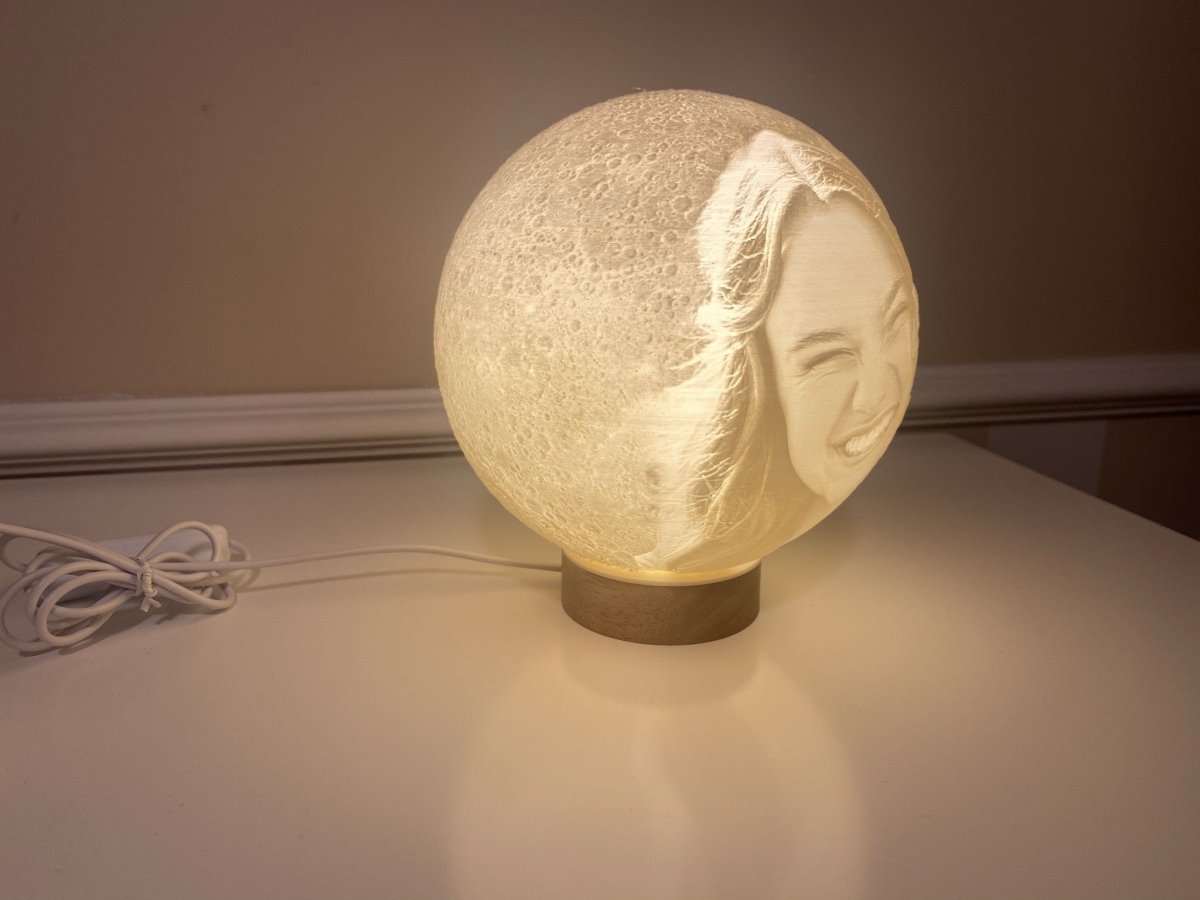 PERSONALIZED 3D MOON LAMP WITH WOODEN BASE